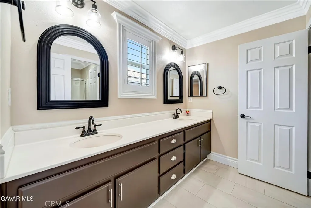 2252 Cypress, Lancaster, California 93535 home-pic-44